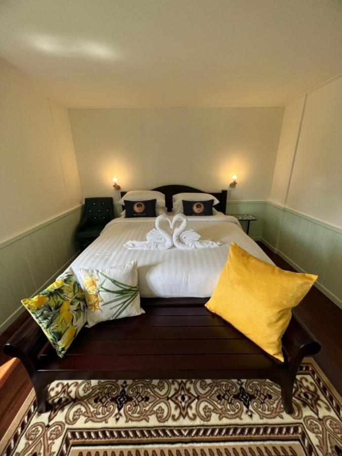 Roomquest Rim Praya Dinsor Road Bangkok Luaran gambar