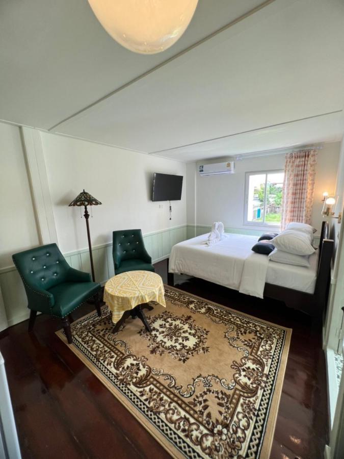 Roomquest Rim Praya Dinsor Road Bangkok Luaran gambar